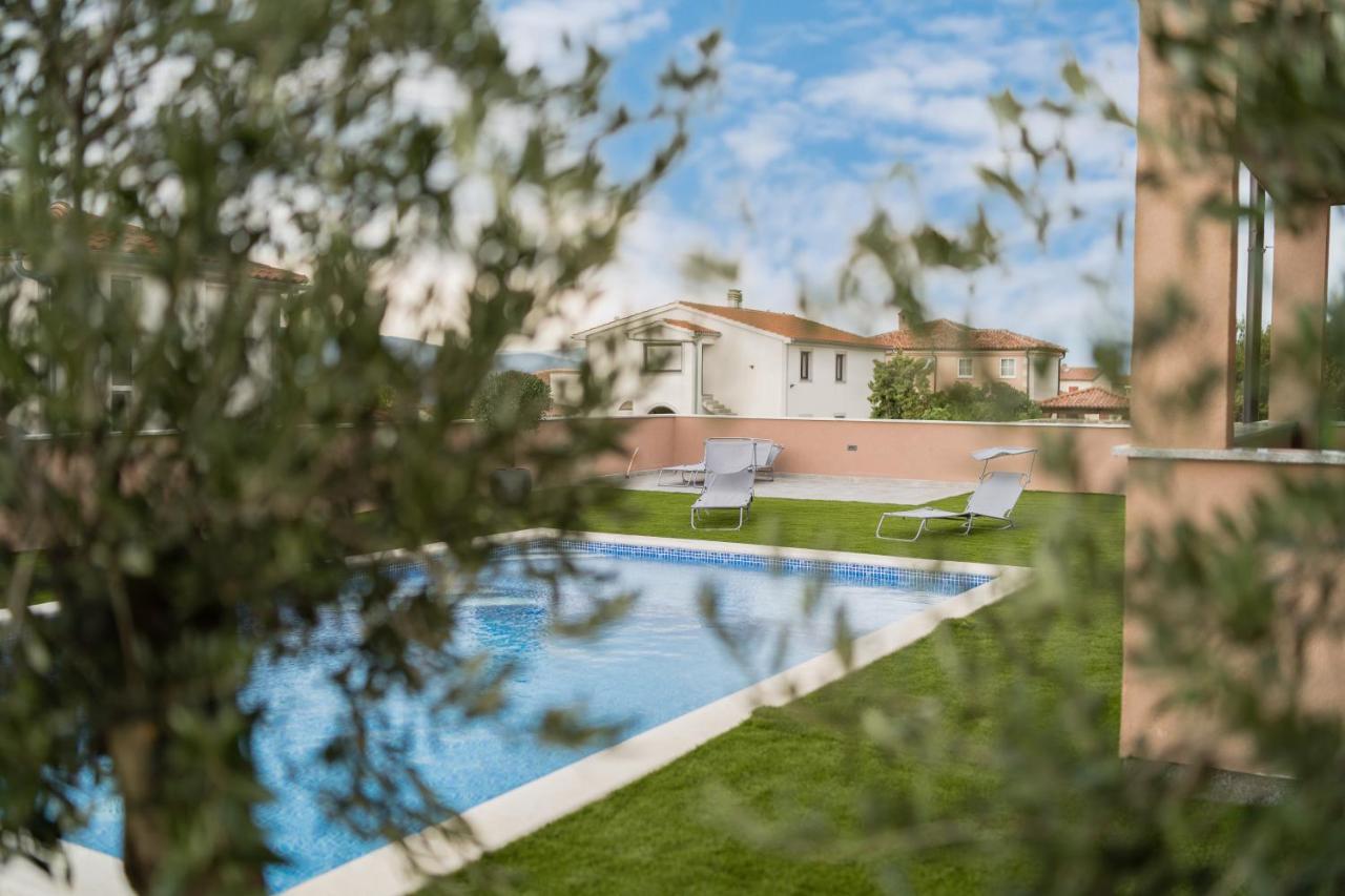 Apartmani Villa Ruby Linardići Zewnętrze zdjęcie