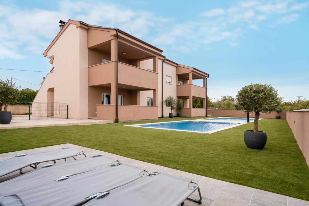 Apartmani Villa Ruby Linardići Zewnętrze zdjęcie